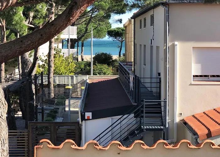 Eden Catalan Climatisé 5 Personnes Meublé Tourisme De France à 80 Metres De La *